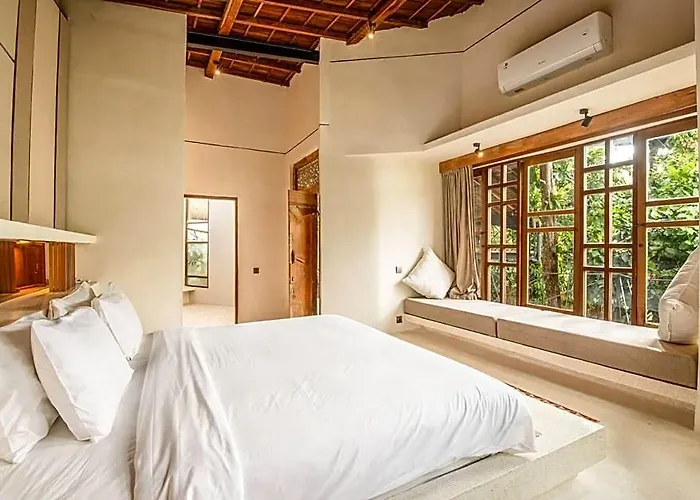 Ba 10 2 Bedroom - Stylish 2-br With Pool, 800m Canggu ホテル バリ島