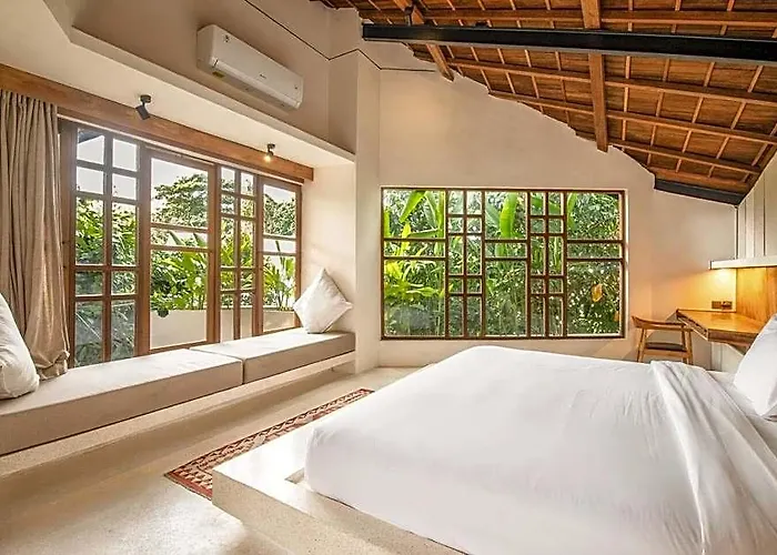 ホテル Ba 10 2 Bedroom - Stylish 2-br With Pool, 800m Canggu バリ島