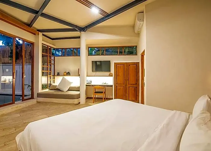 Ba 10 2 Bedroom - Stylish 2-br With Pool, 800m Canggu バリ島